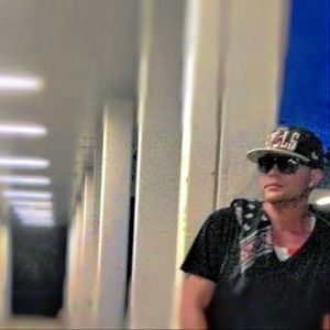 Meet your Posher, Gregory